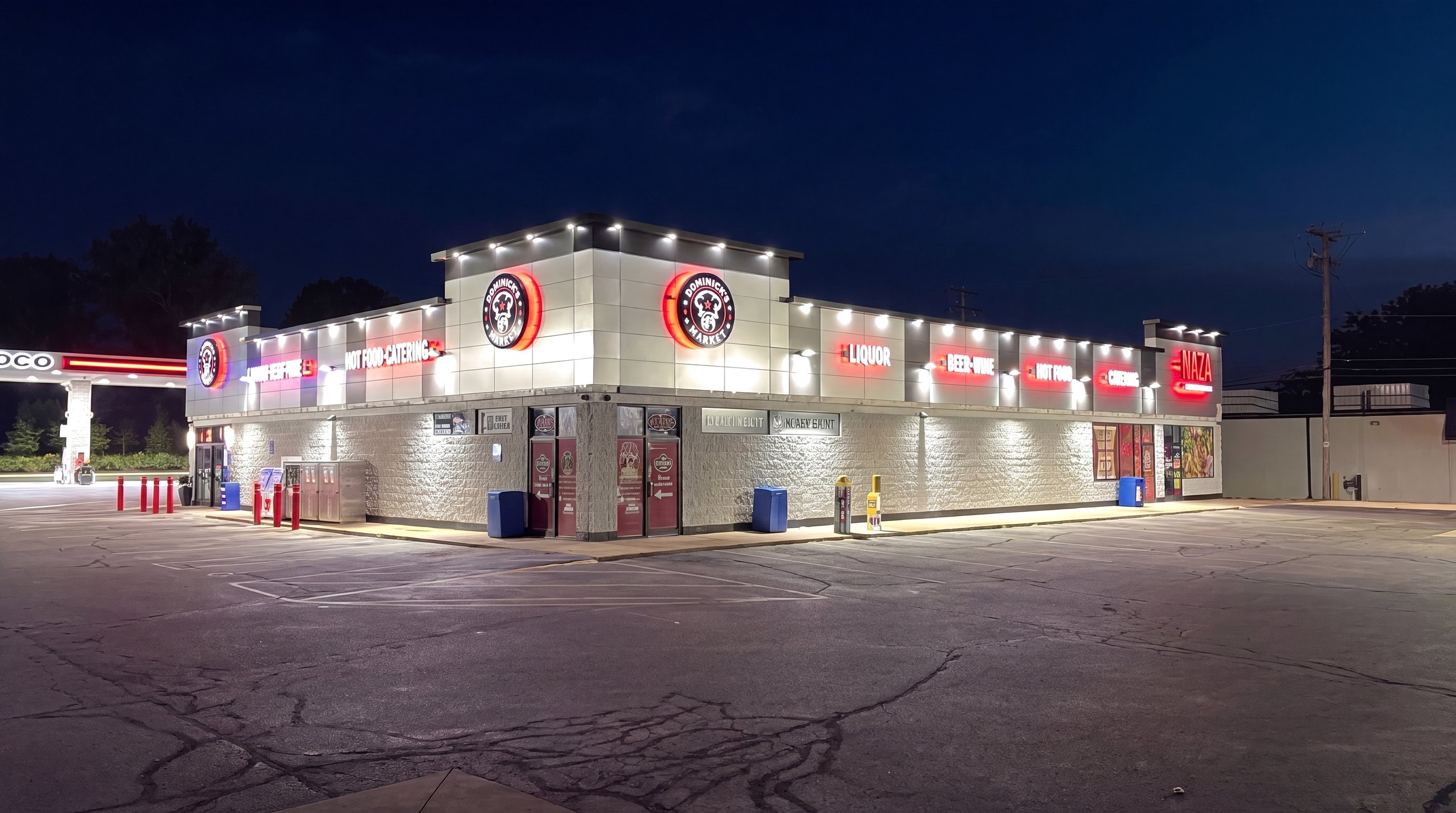 Dominick's Market storefront in Taylor, Michigan